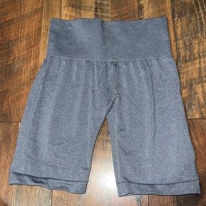NVGTN booty contour shorts